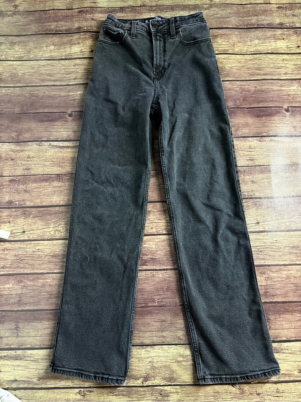 Hollister Women’s Black Ultra High Rise Dad Jeans Size 00 Short (W L)